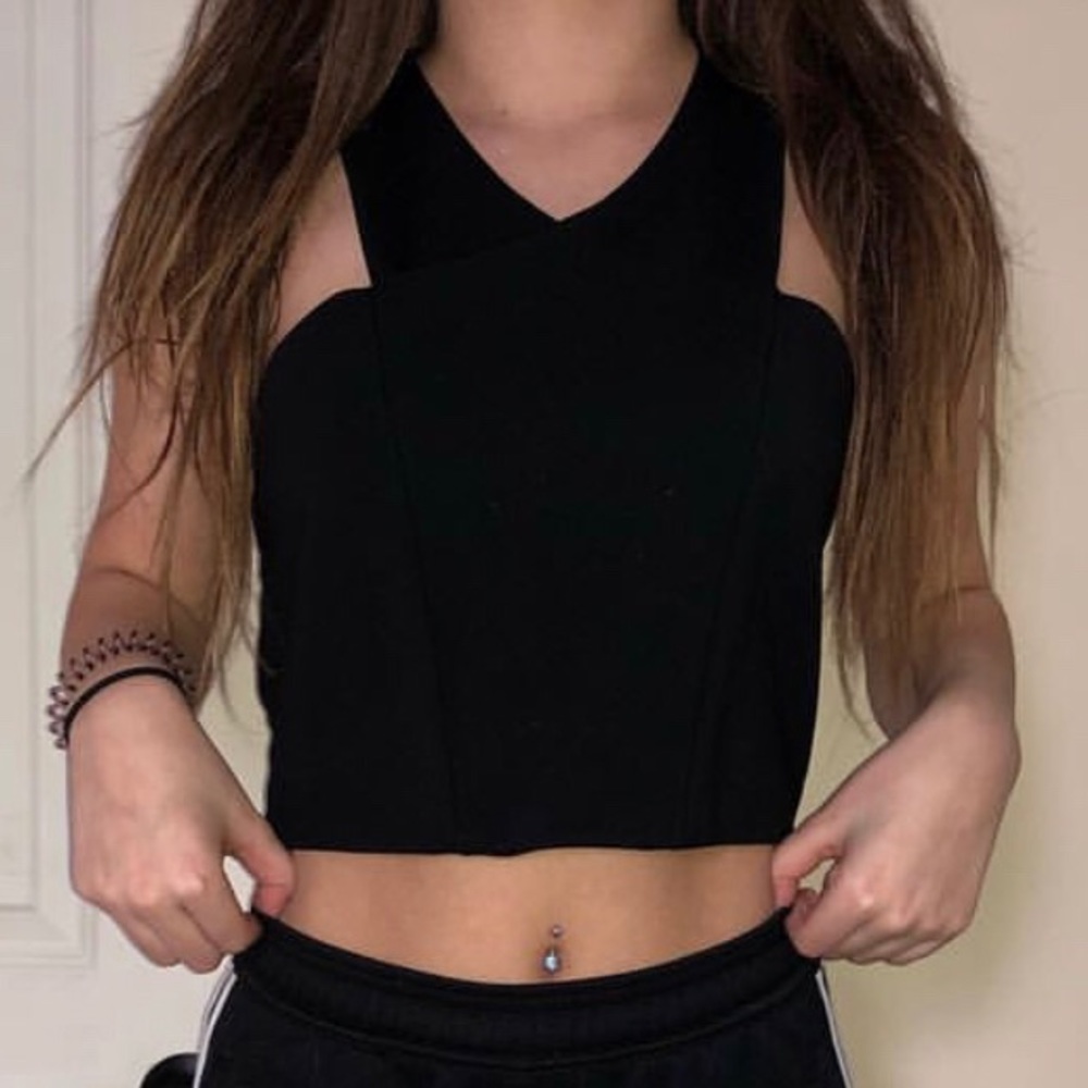 Express women’s black crop top